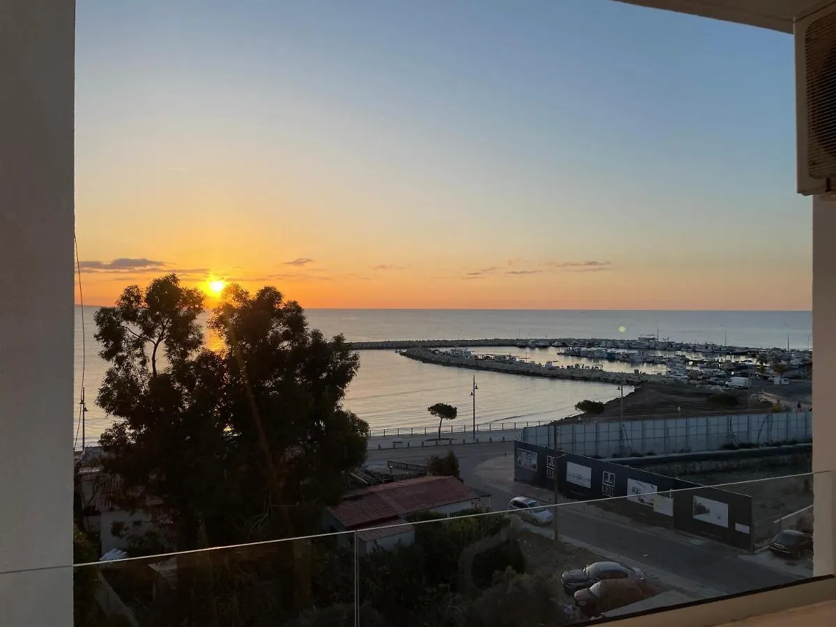 Seascape 501 Apartment Larnaca Cyprus